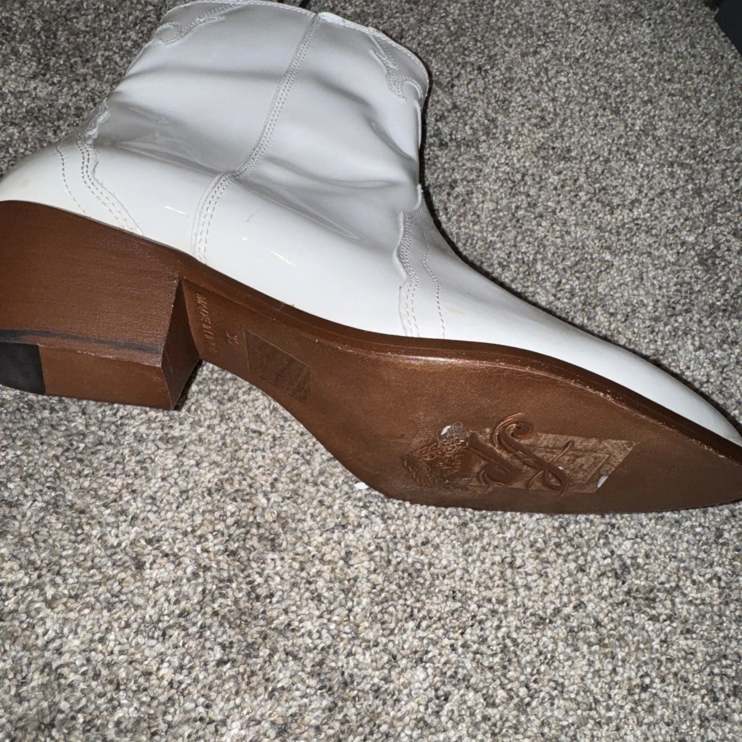 Size 39 Women’s Free People Boots
