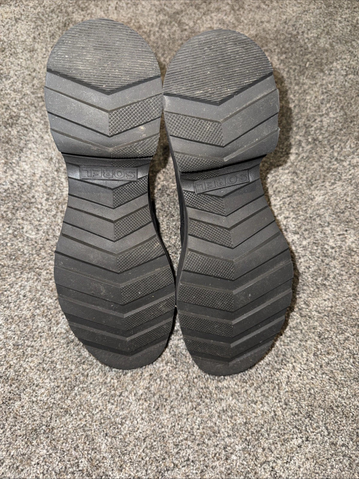 Size 9.5 Women’s Sorel Boots Black