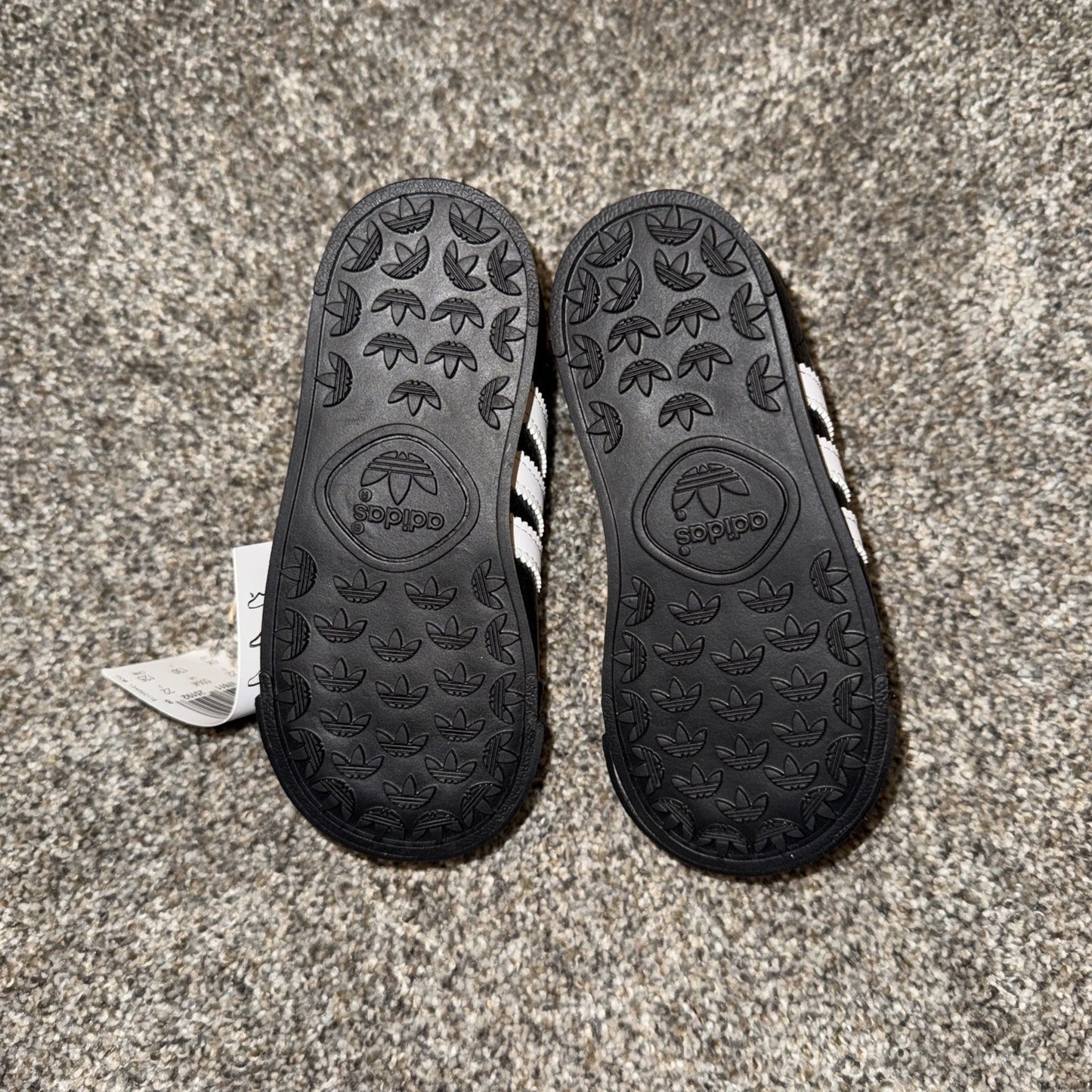 Size 6C Adidas Samoa I Black