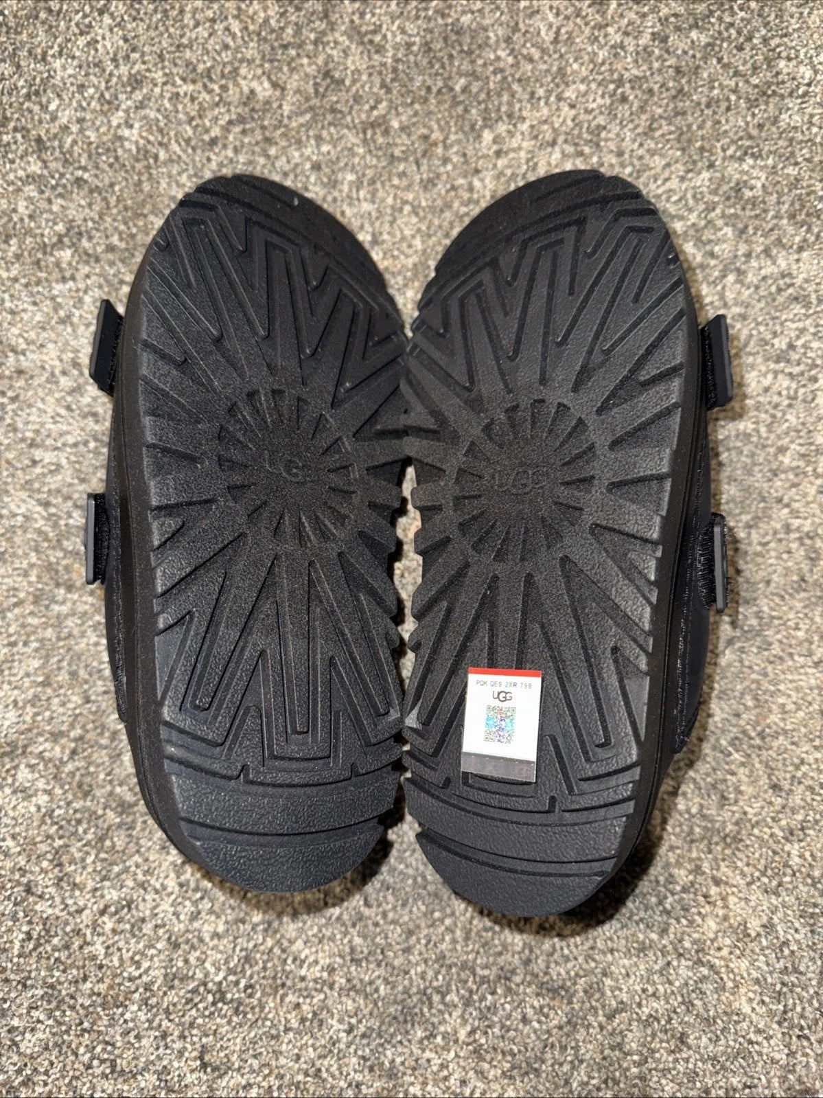 Size 3Y UGG Goldenglow Slide Black