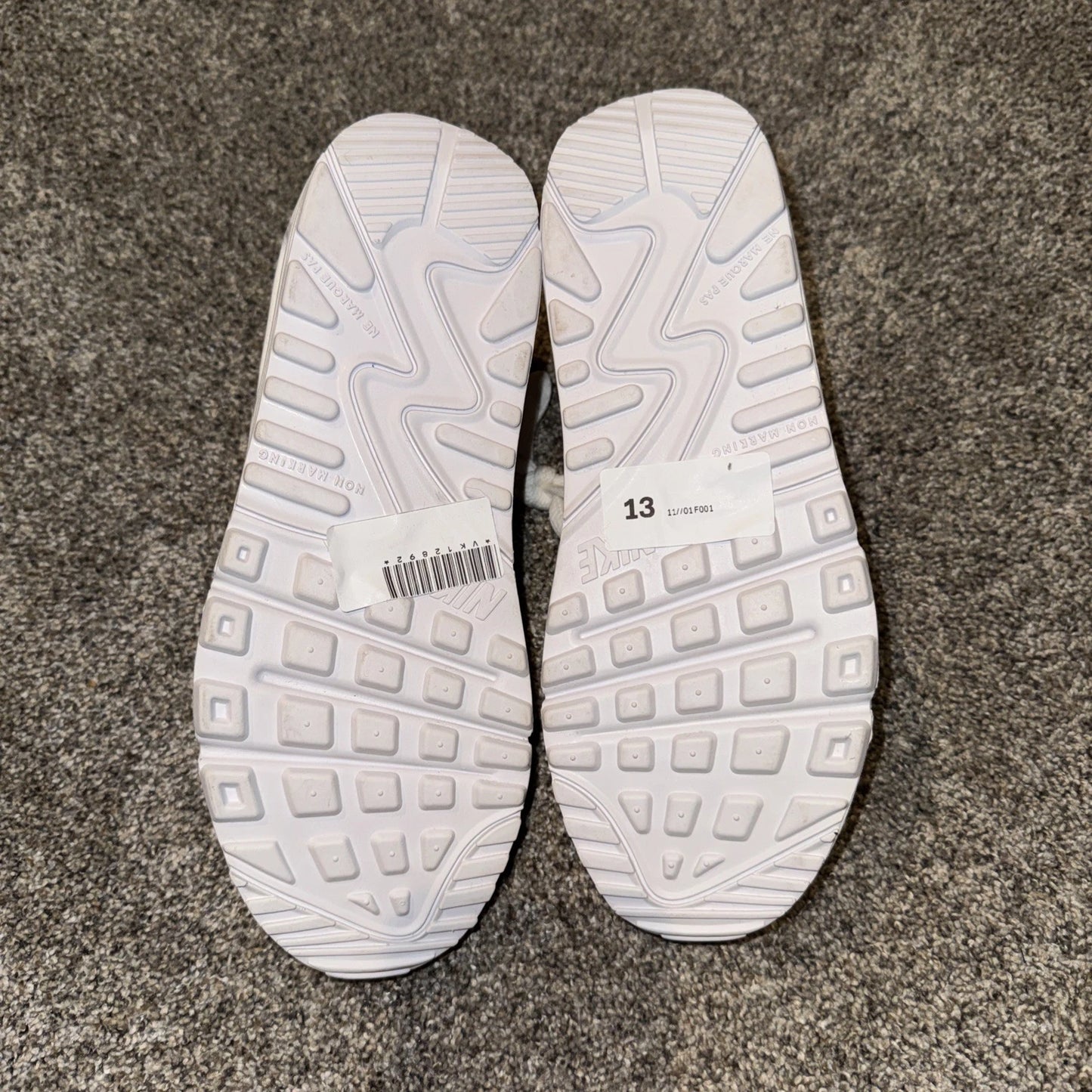 Size 5.5Y- Nike Air Max 90 White