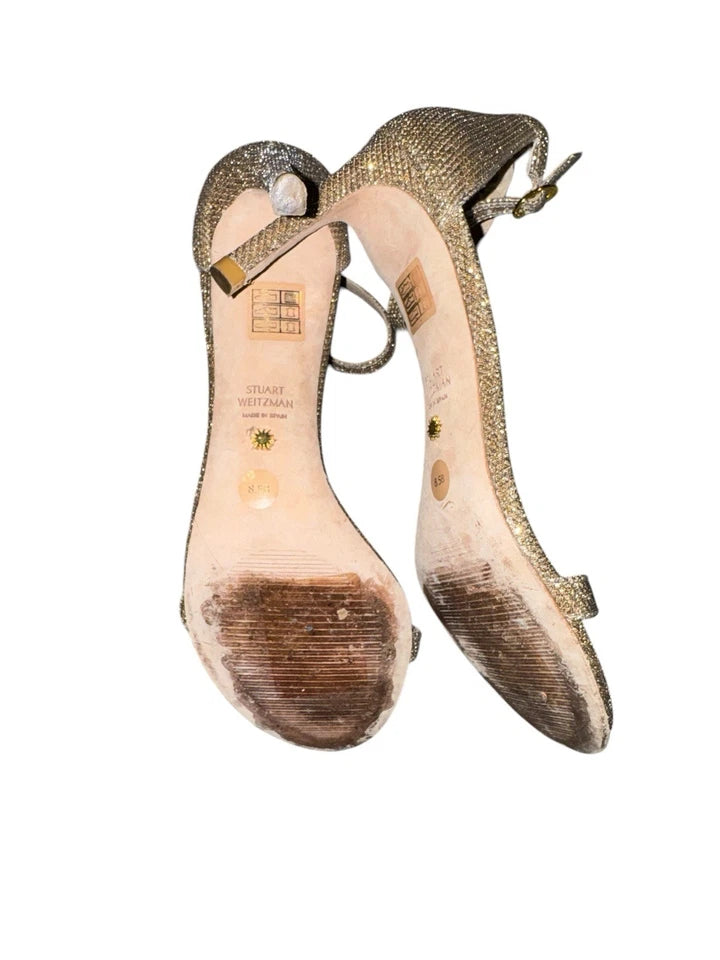Women’s 8.5 Stuart Weitzman Heel