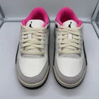 Women’s Size 7.5- Jordan Flight Court