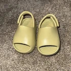 Size 5C- Adidas Yeezy Slide Resin