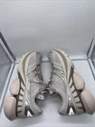 Size 9.5 Men’s- Saucony Grid NXT