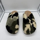 Size 8 Women’s- Nicole Miller Slide On Camo