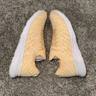 APL  Athletic Propulsion Labs Women’s Techloom Wave Size 5.5