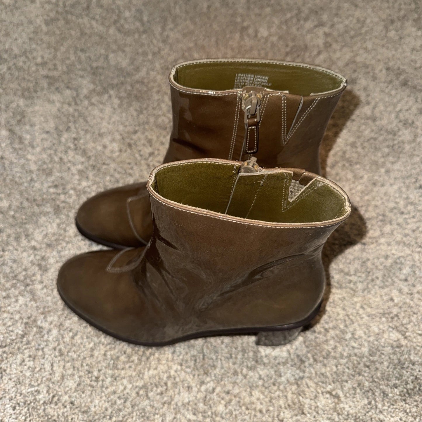 Women’s 8.5- Tory Burch Boots- Brown