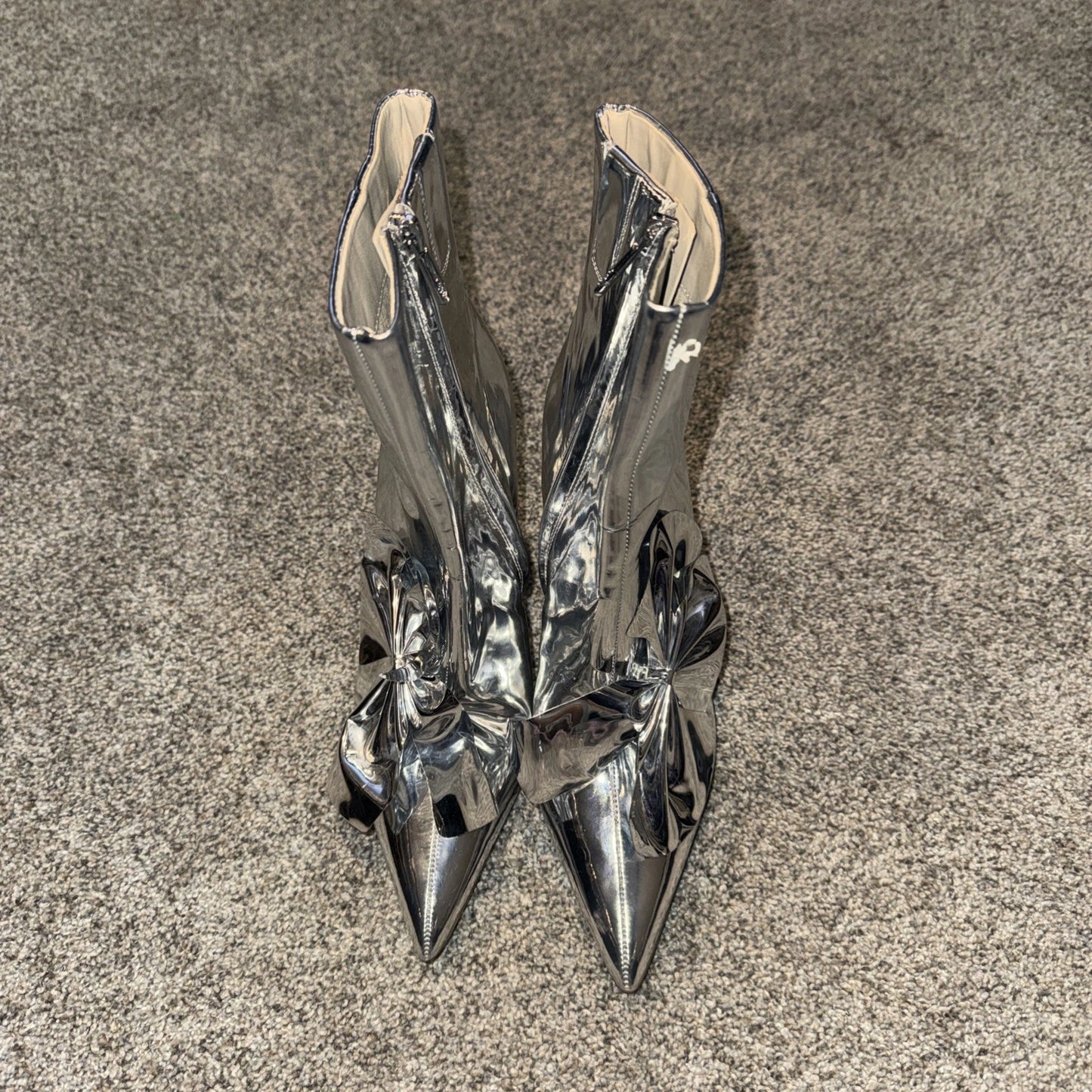 Women’s Size 7.5 Sam Edelman Silver Bow Heels
