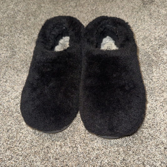 Women’s 8 UGG Classic Cozy Bootie