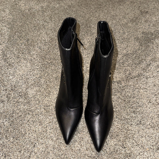 Women’s Size 5.5 Kurt Geiger Boots