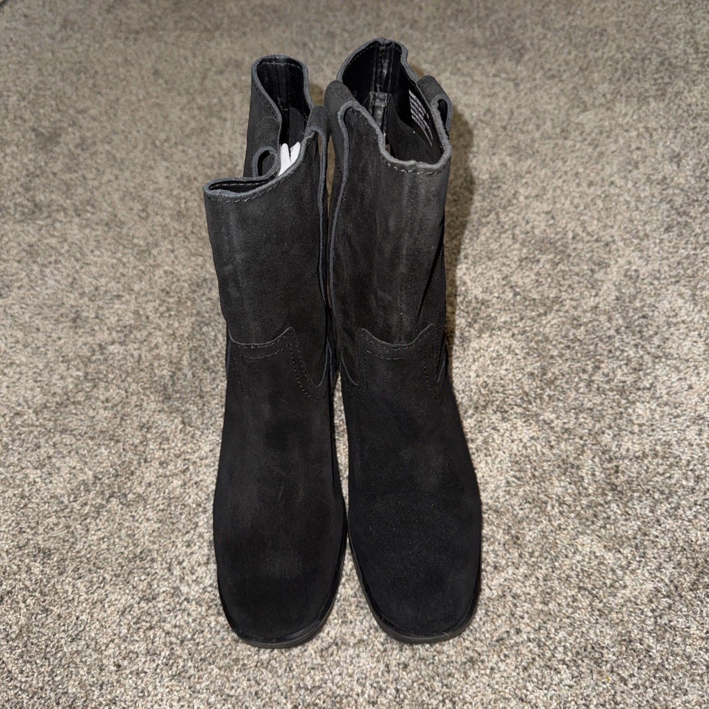 Size 6 Women’s Steve Madden Boots- Black