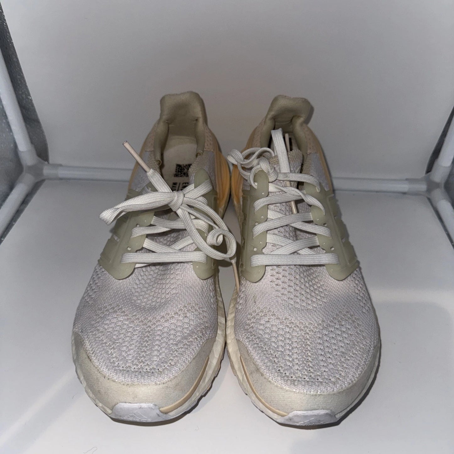 Women’s 7.5 Adidas UltraBoost