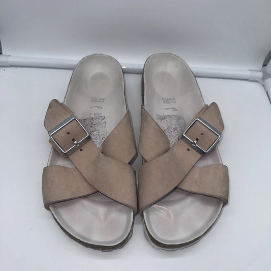 Size 37 Birkenstock Siena Big Buckle sandal