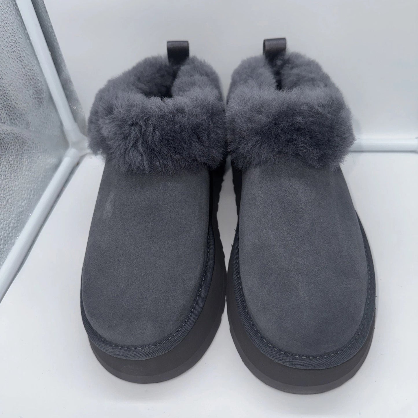 Size 8 Women’s UGG Tazzelle