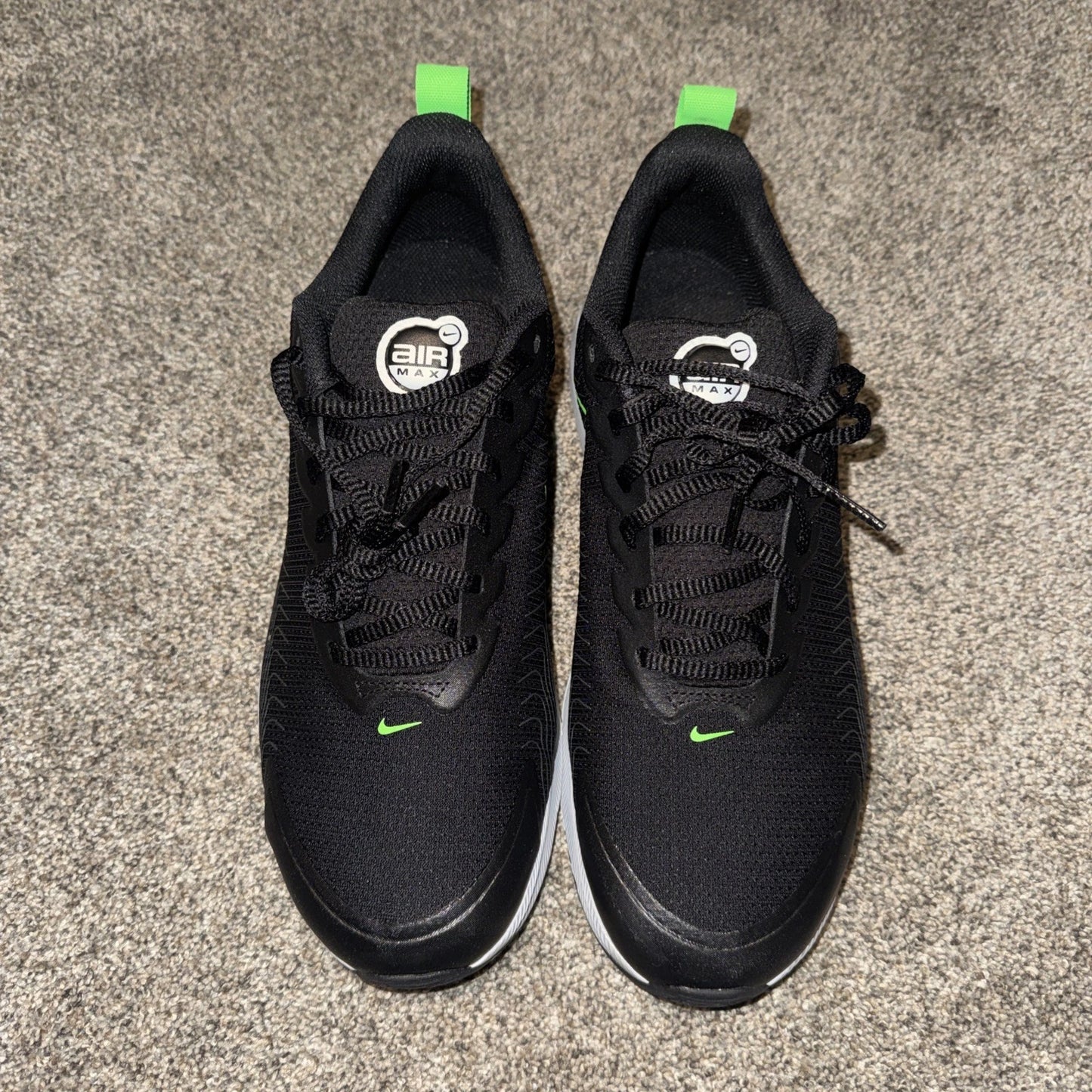 Size 11 Men’s Nike Air Max Nuaxis