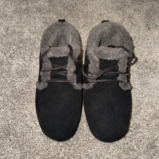 Women’s Size 7 UGG Pumped Lace Up Boots Black