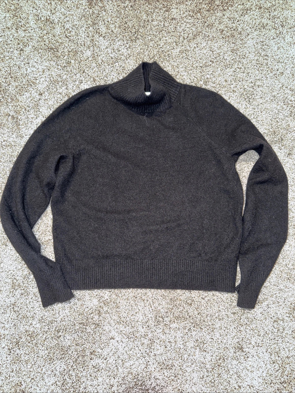 Women’s Small Vince Sweater Black