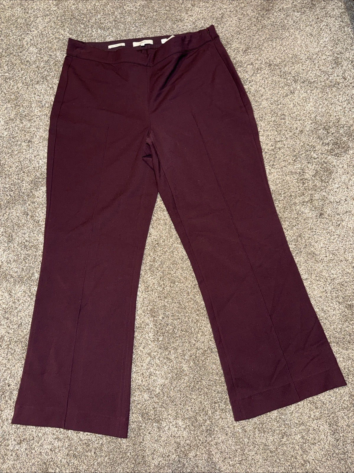 Vince Mid Rise Pintuck Crop Flare Pants- Size 8 Women’s