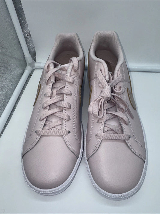 Size 11 Women’s Nike Court Royale