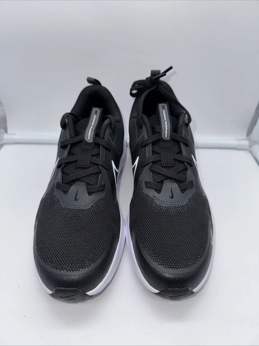 Size 5Y Nike Cosmic Runner