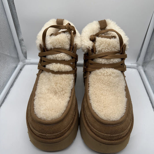 UGG Women's Size 10 Classic New Heights Lace Up Boots 1167772