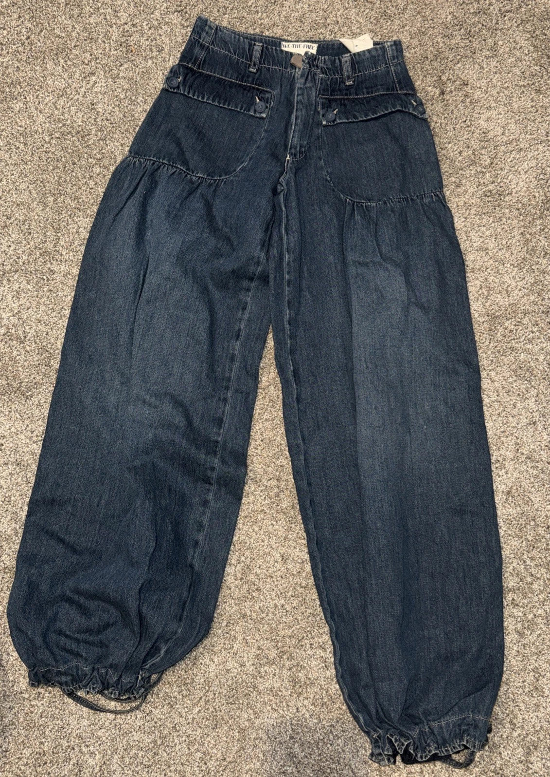 Women’s Size 24- We The Free Jeans