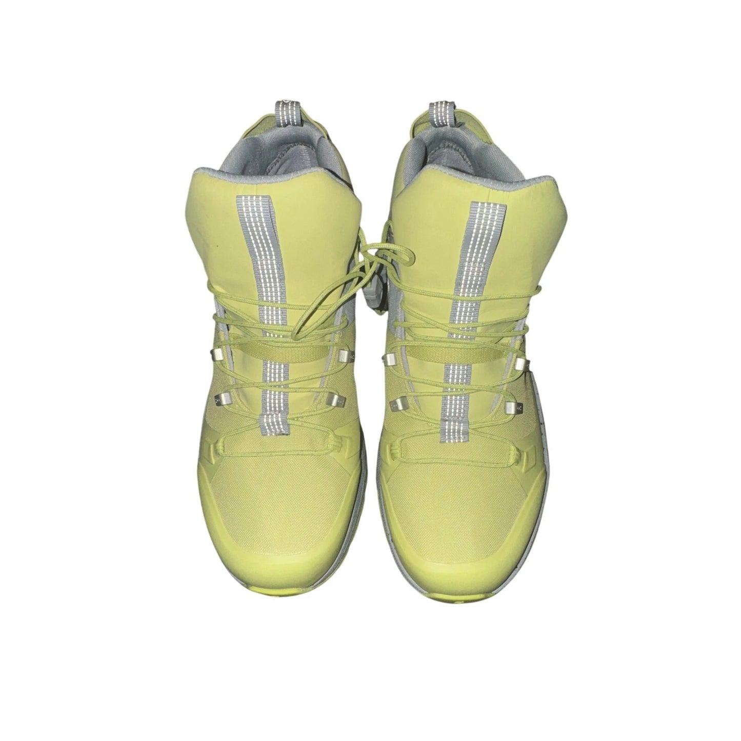 Women’s size 9.5 On Cloud Cloudtrax
