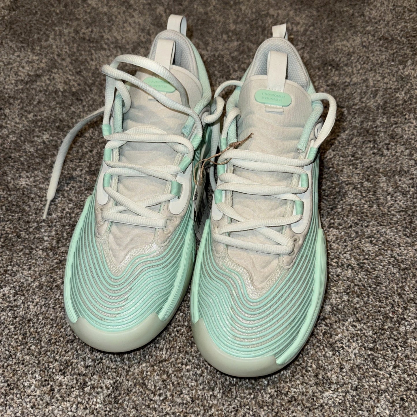 Adidas Exhibit Select 2.0 Pro Women’s Size 8.5