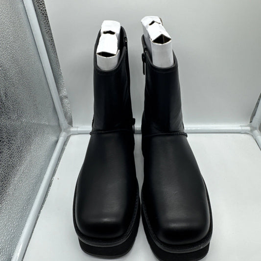 Size 8 Women’s UGG Cityfunc Mid Black