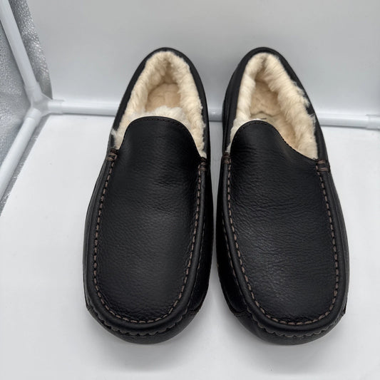 Size 8 Men’s UGG Ascot Leather Slipper Black