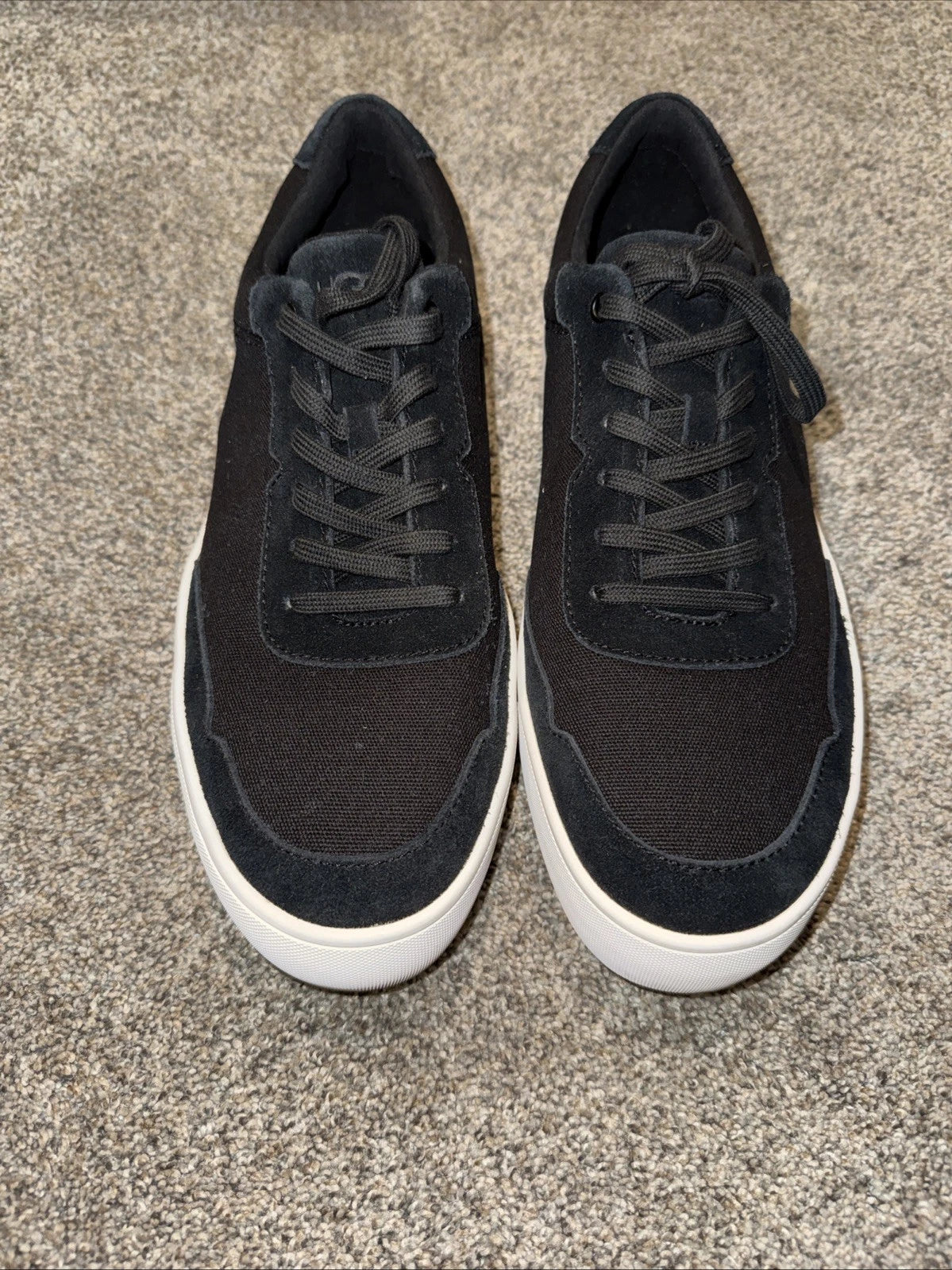 Size 11 Men’s UGG Pearson Low Sneaker Black