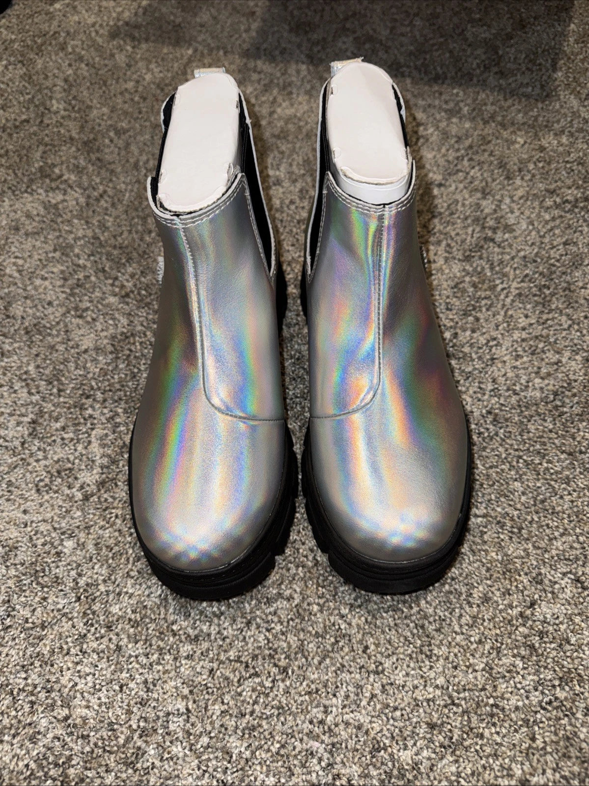 Size 4Y UGG Ashton Chelsea Shine Boot