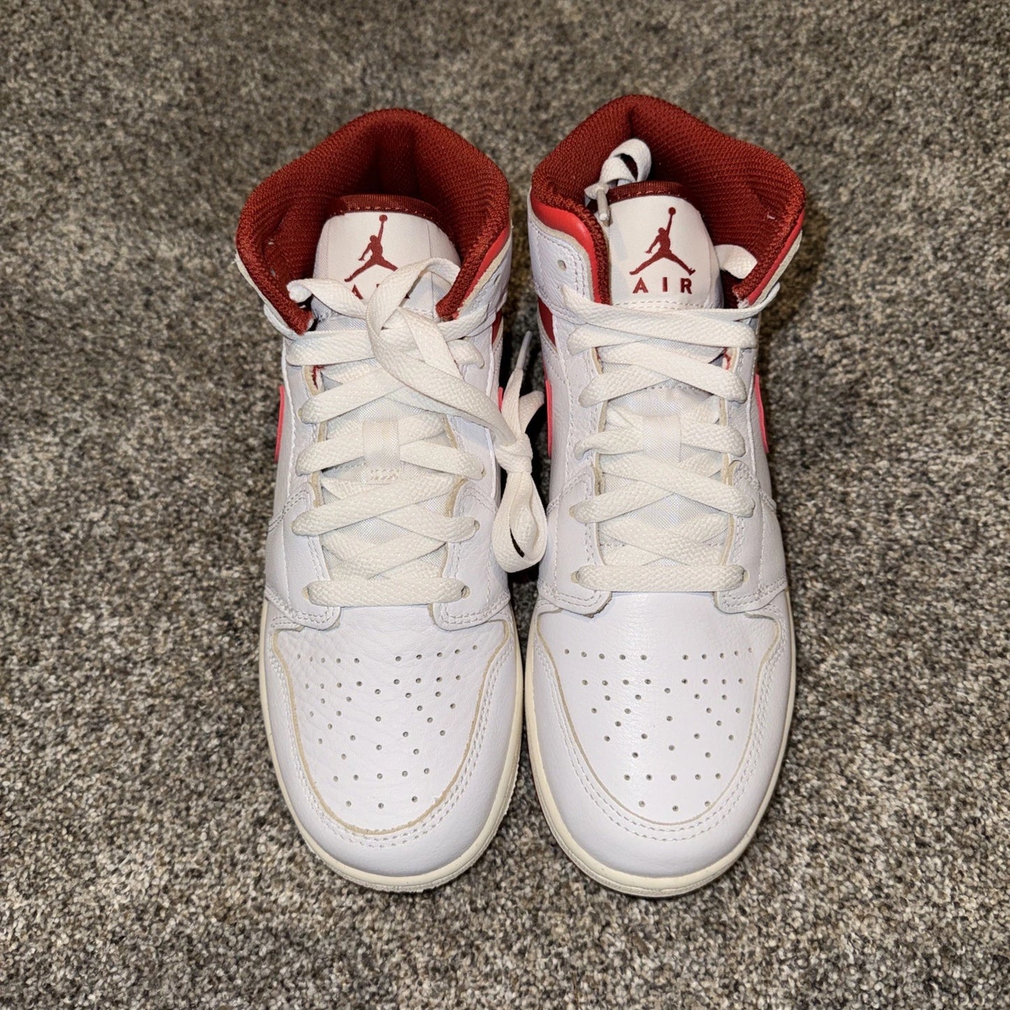 Size 5.5Y- Jordan 1 Mid SE White Red