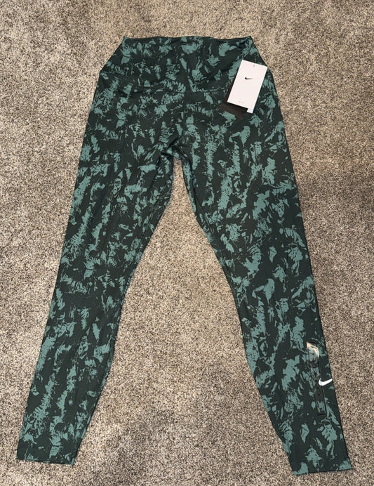 Women’s Size Medium Nike Dri-fit FZ3229-338 Green