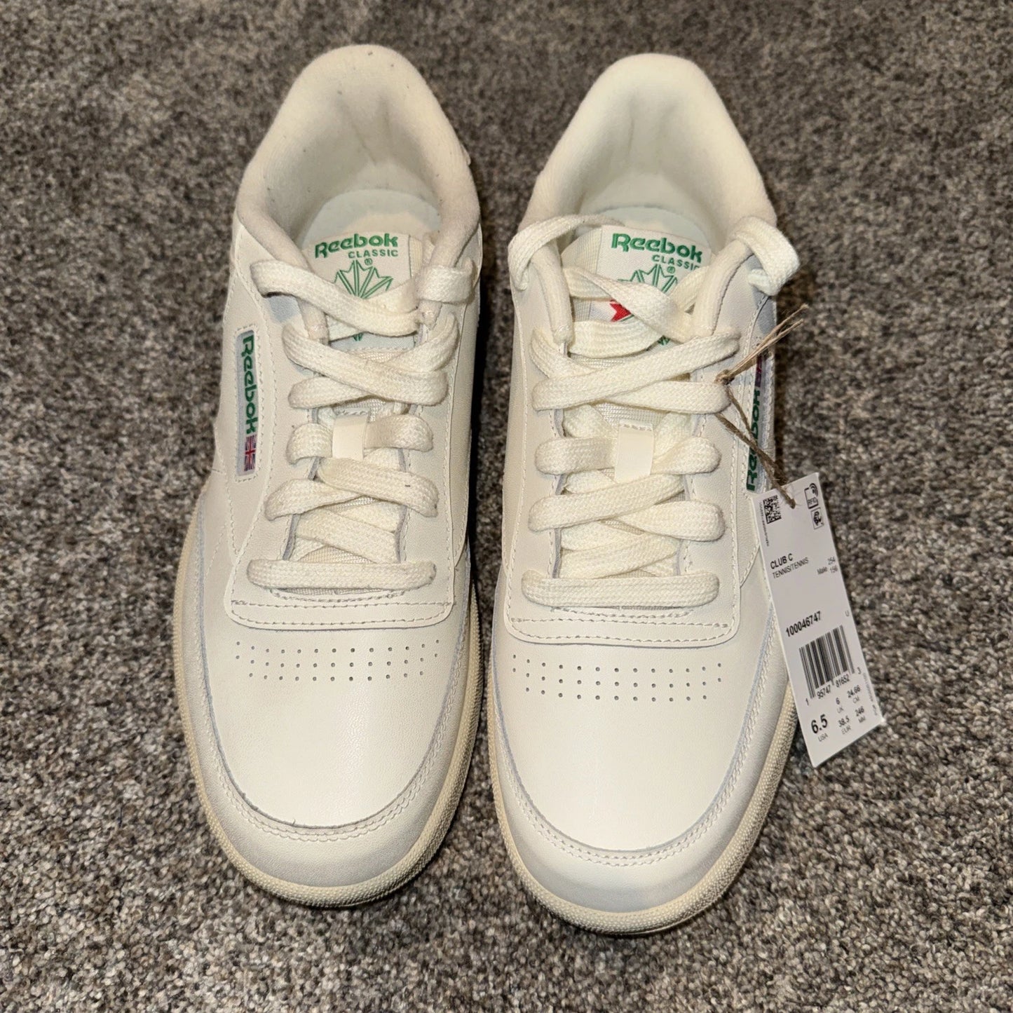 Size 6.5 Men’s- Reebok Club C