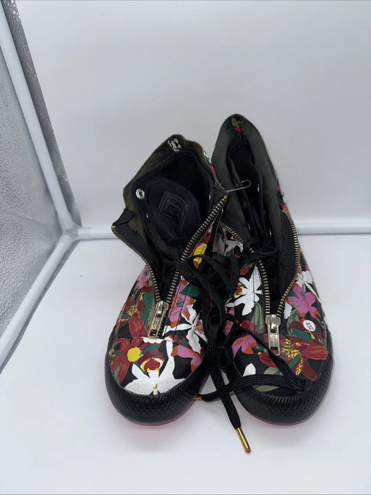 Size 6 Women’s- Converse PatBo