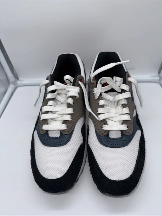 Size 8.5 Men’s - Nike Air Max 1 Premium Escape