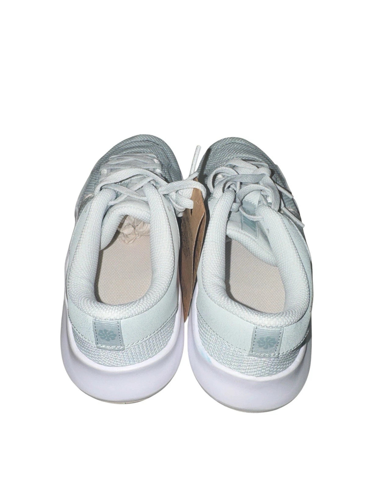 Women’s 7.5- Nike Legend Essential 3