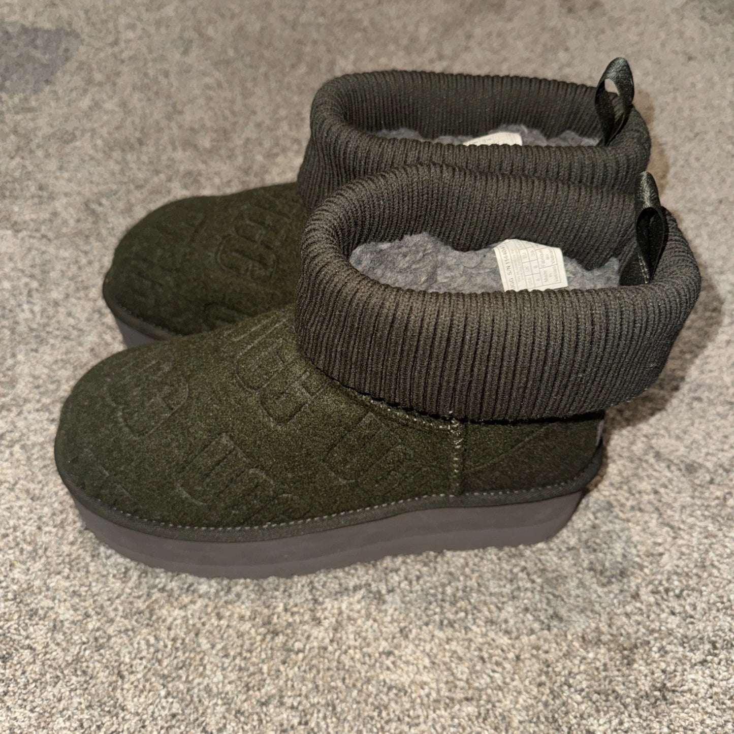 Women’s Size 8- UGG Classic Platform Boots- Green