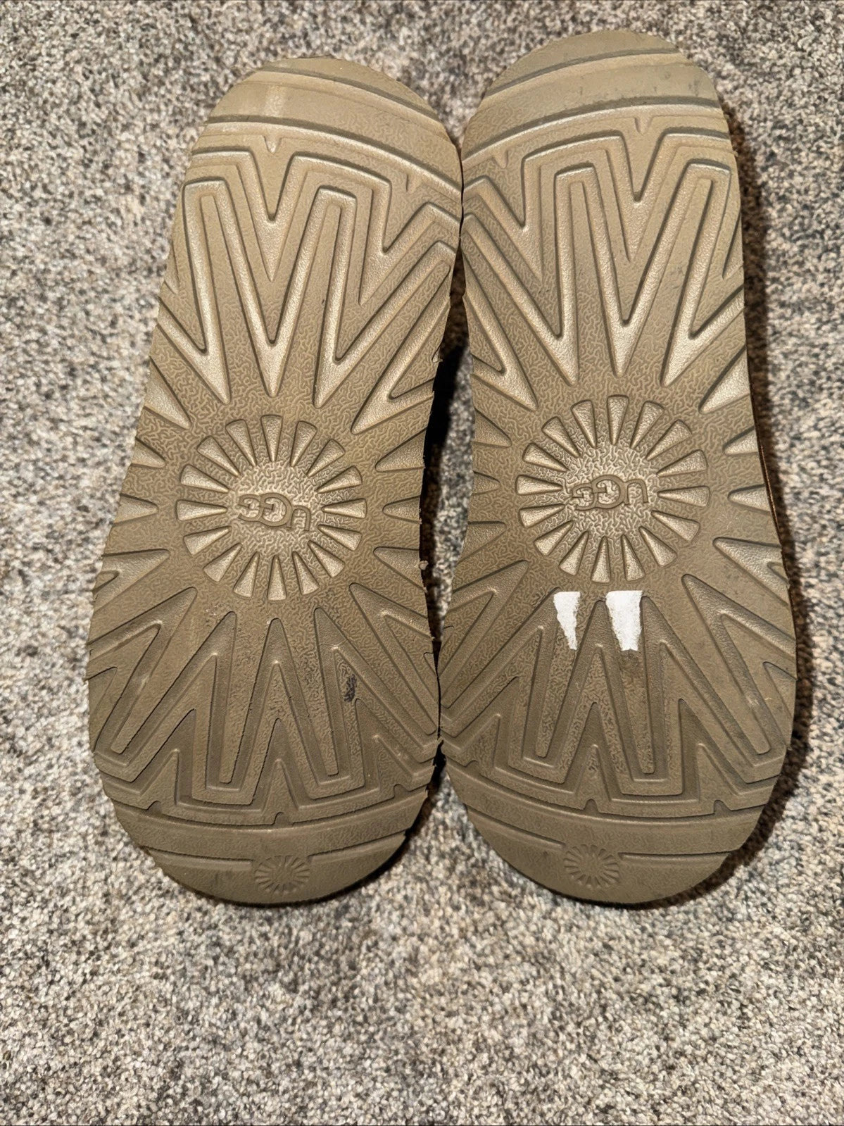 Women’s Size 6 UGG Tasman Brown