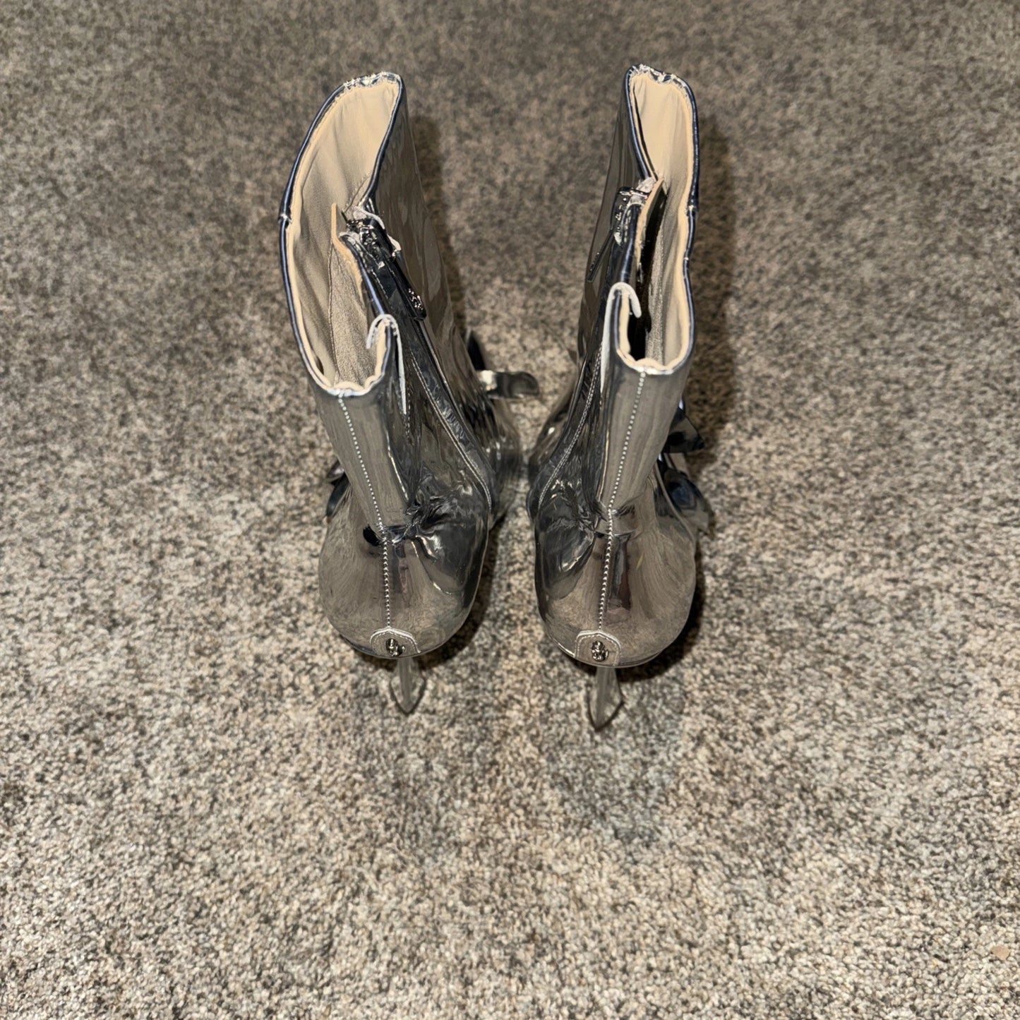 Women’s Size 7.5 Sam Edelman Silver Bow Heels