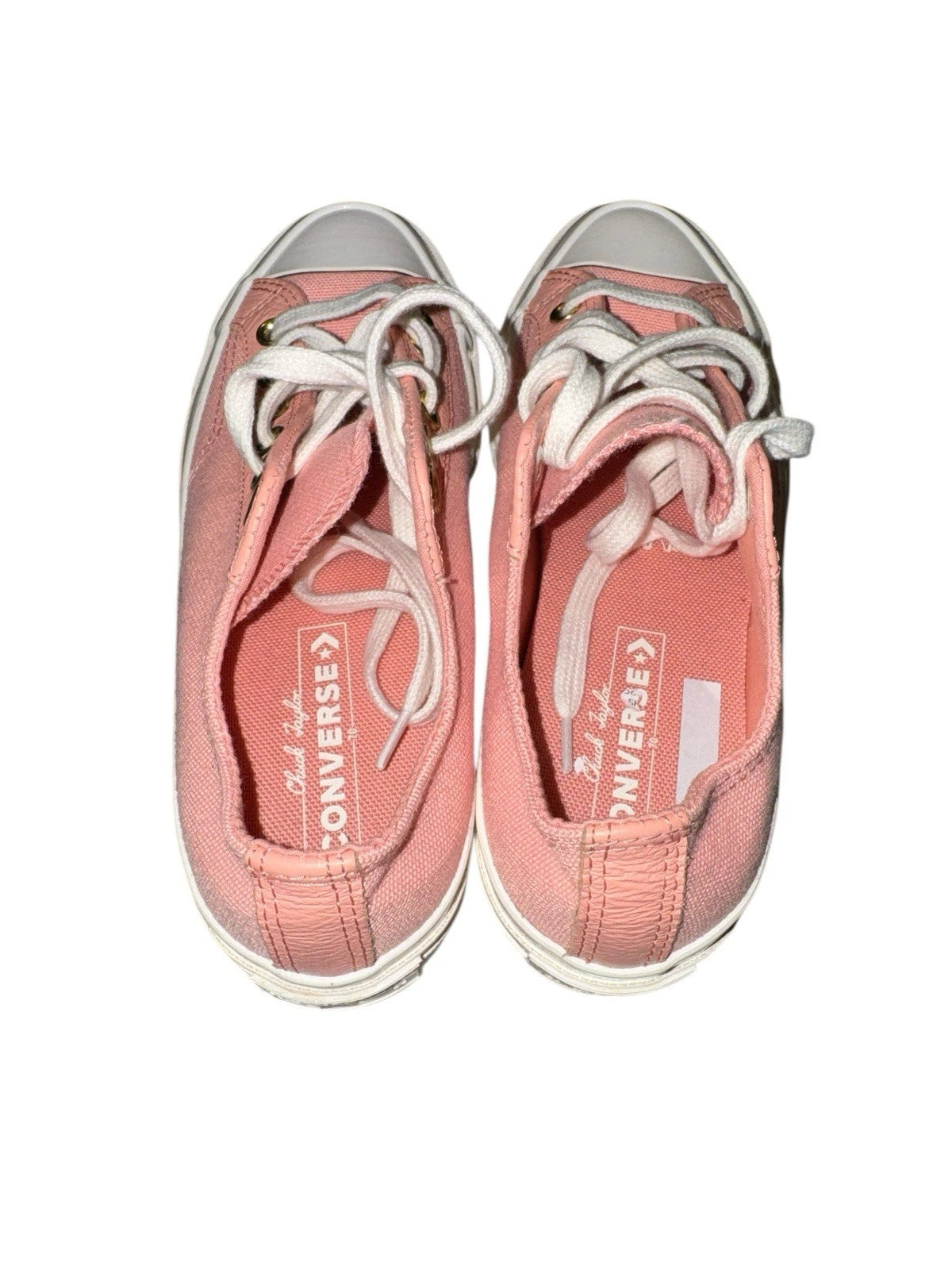 Women’s Size 8- Converse Low top Sneakers