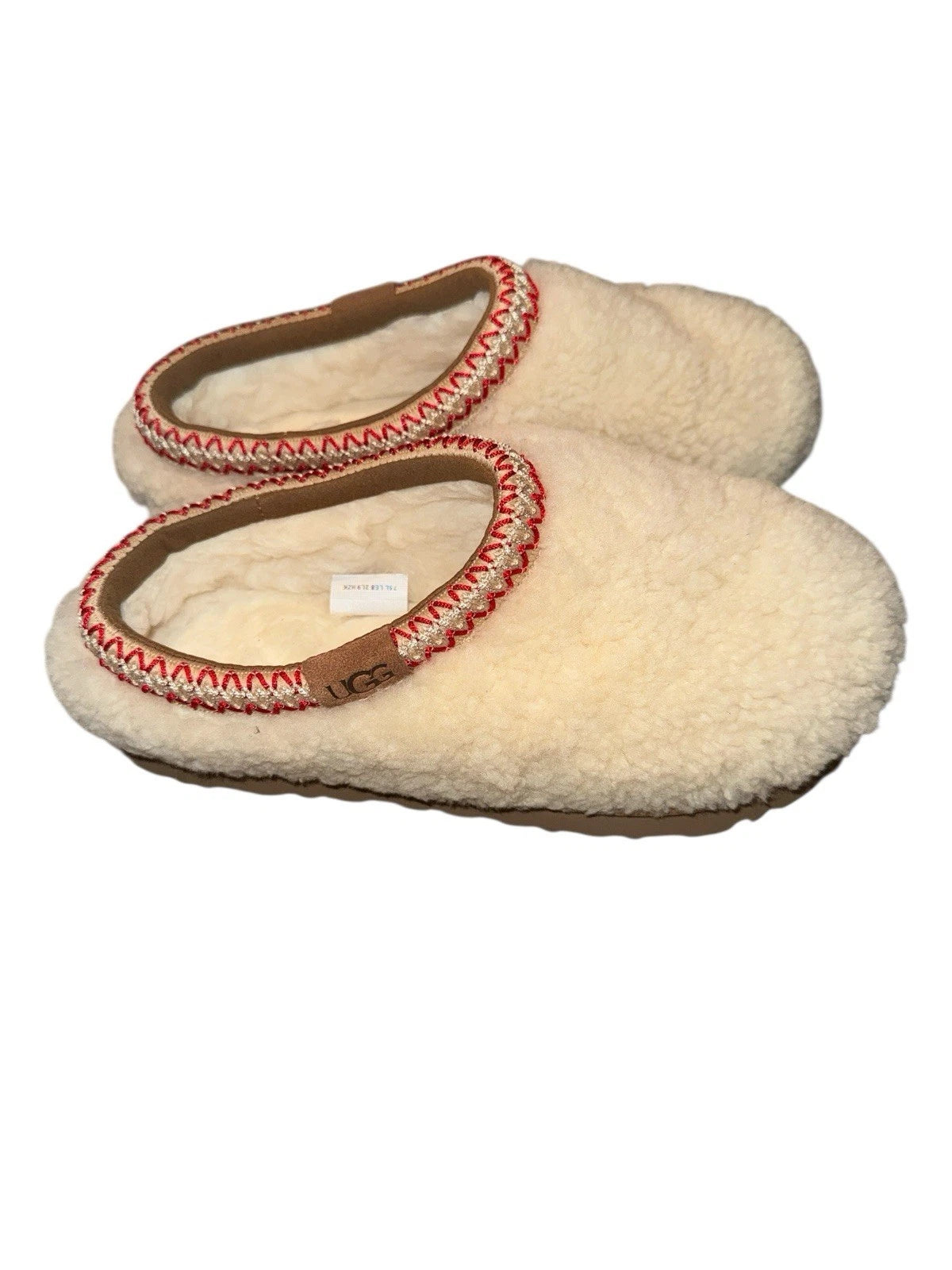 Women’s Size 6- UGG Slippers- Cream