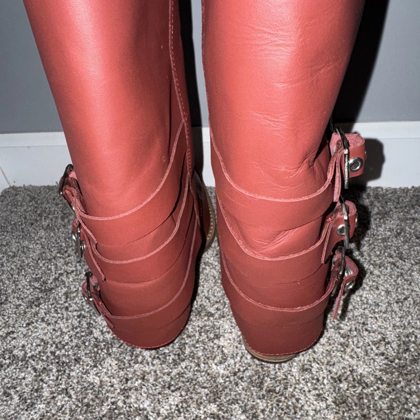 Women’s Size 7 Dingo Red Buckle Boots