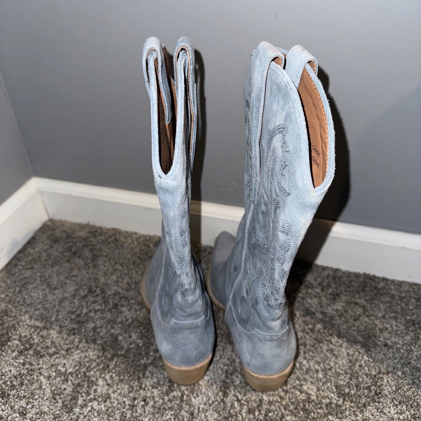 Women’s 7.5 Jeffrey Campbell Boots