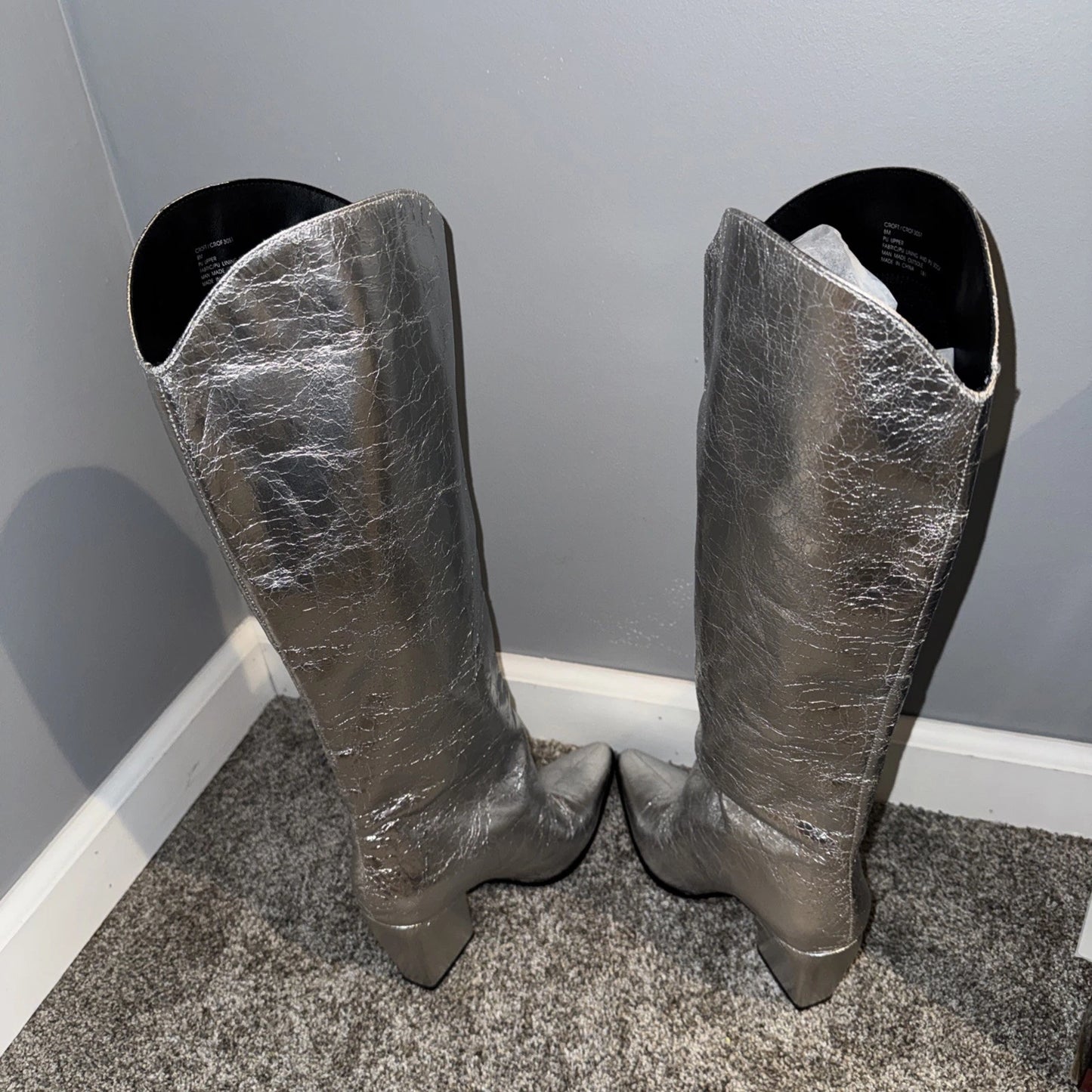 Women’s 8 Steve Madden Boot