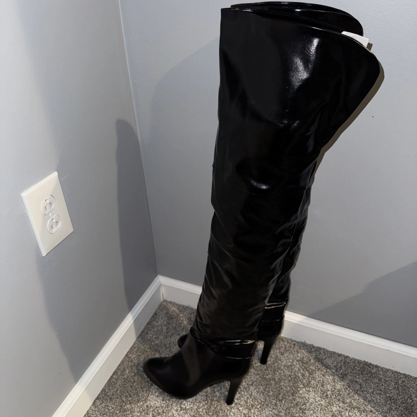Women’s 9.5 Jeffrey Campbell Boots- Black