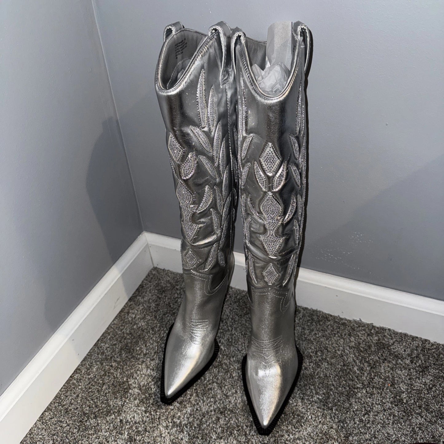 Women’s 5.5 Steve Madden Boots