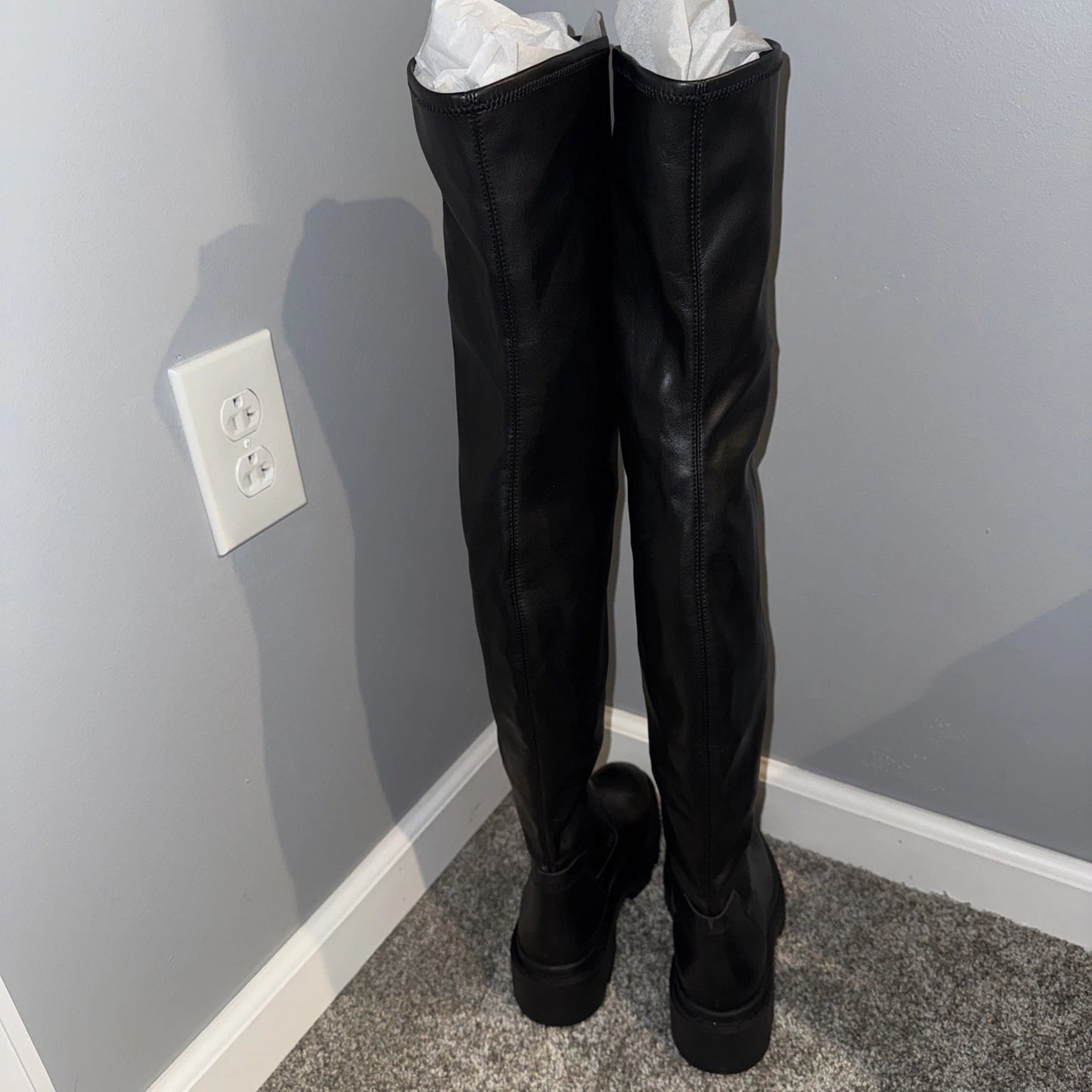 Women’s Size 7 Ash Boots Black